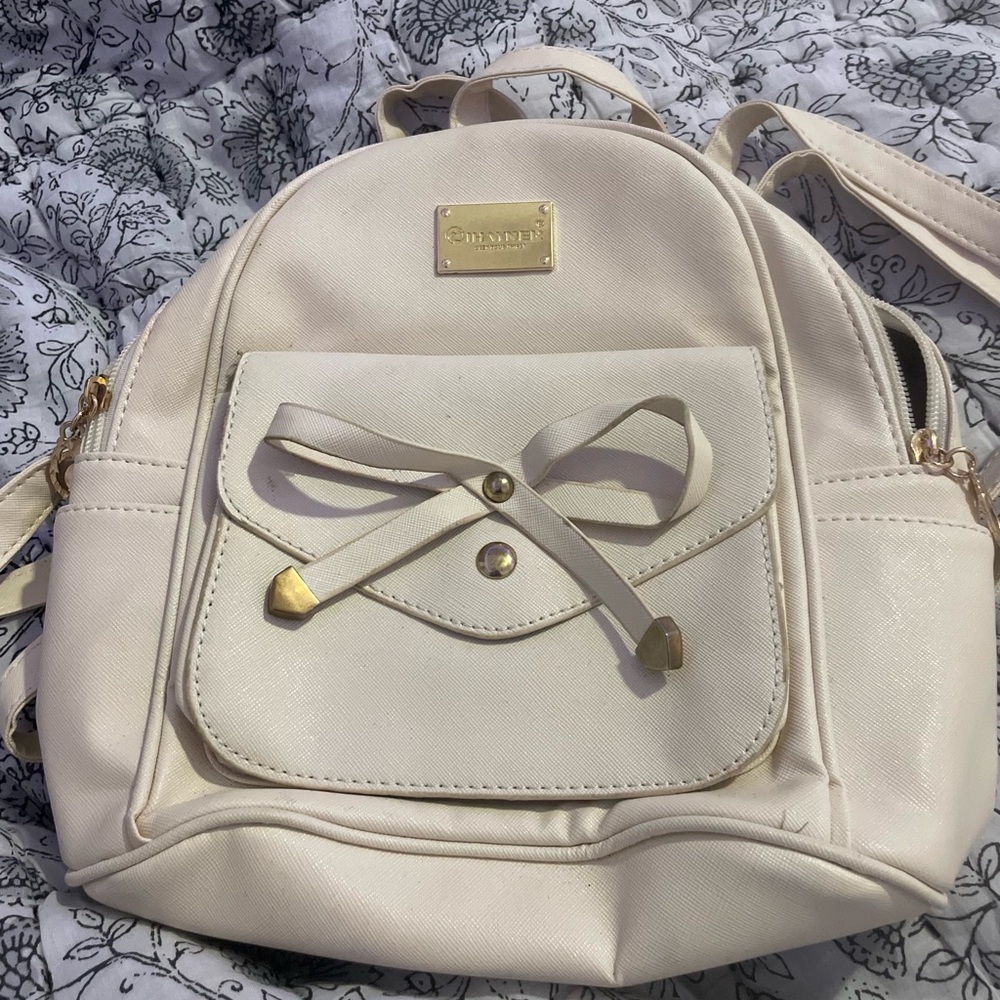 Cute cream bag